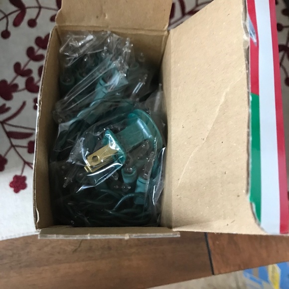 NWOT Trim A Tree 100 Clear Lights Christmas Dorm - Picture 2 of 3